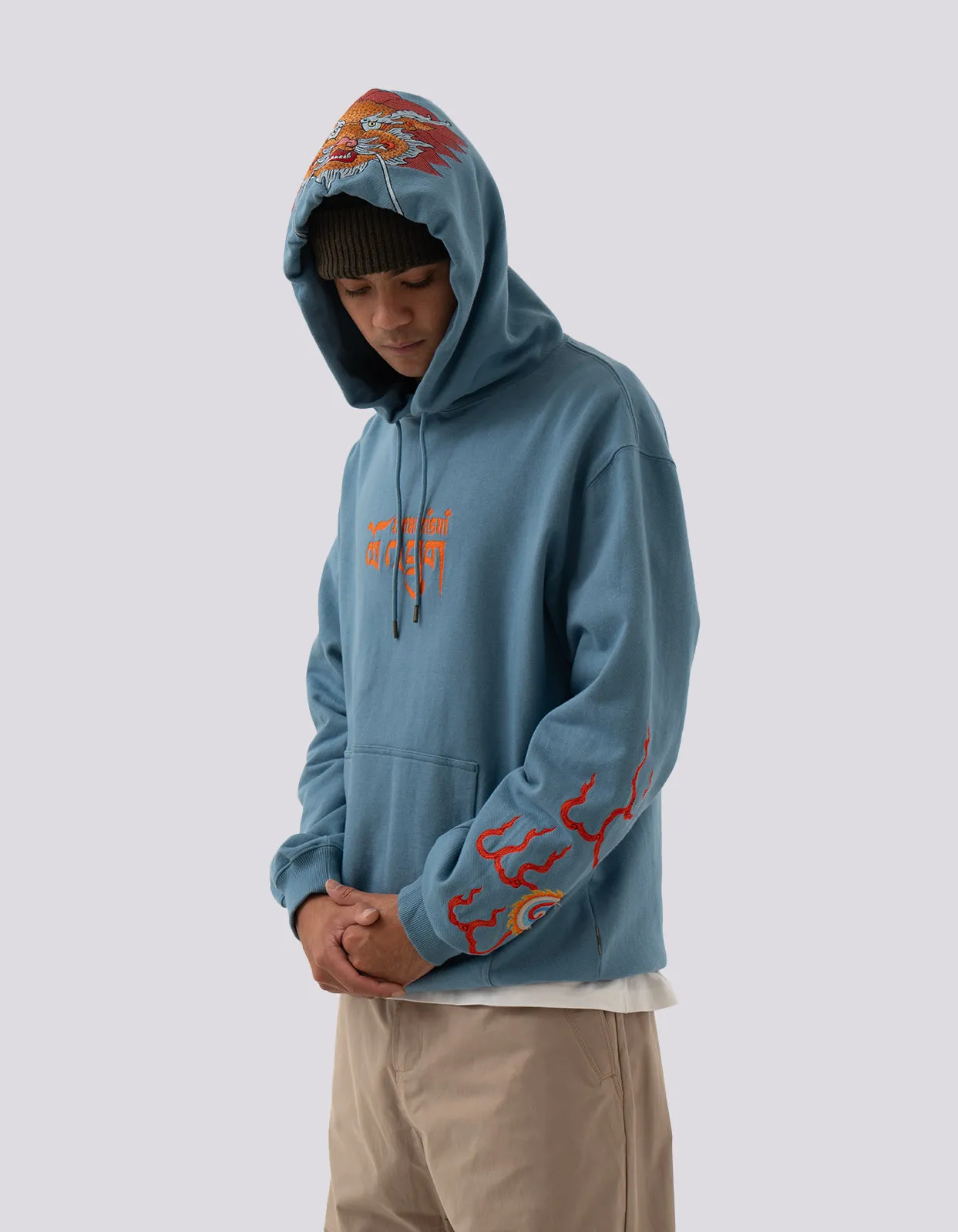 5016 Abundance Dragon Hooded Sweat Subdued Blue