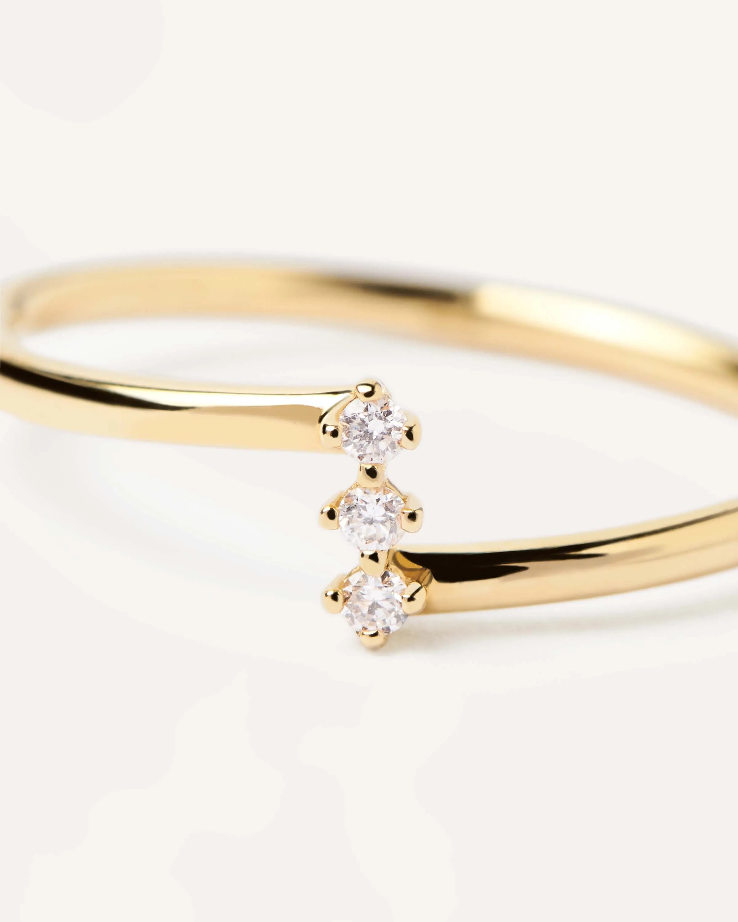 Diamonds and gold Balance Ring