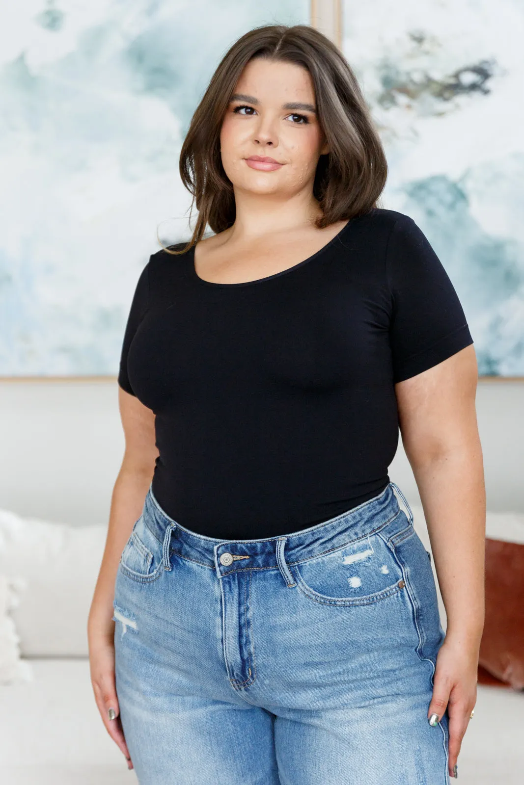 Everyday Scoop Neck Short Sleeve Top in Black - Yelete