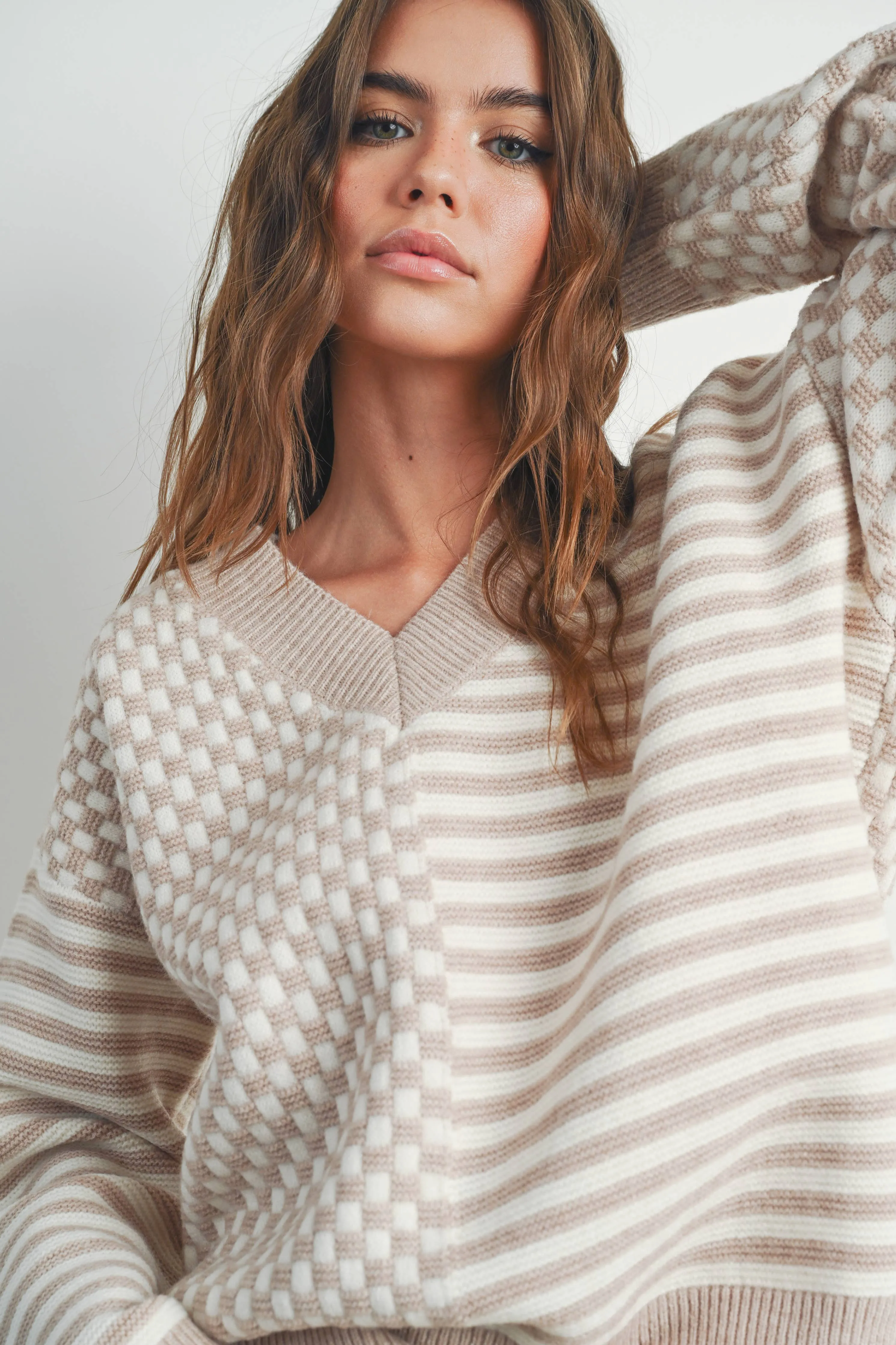 Frenchy Checkered Pattern Drop Shoulder Sweater