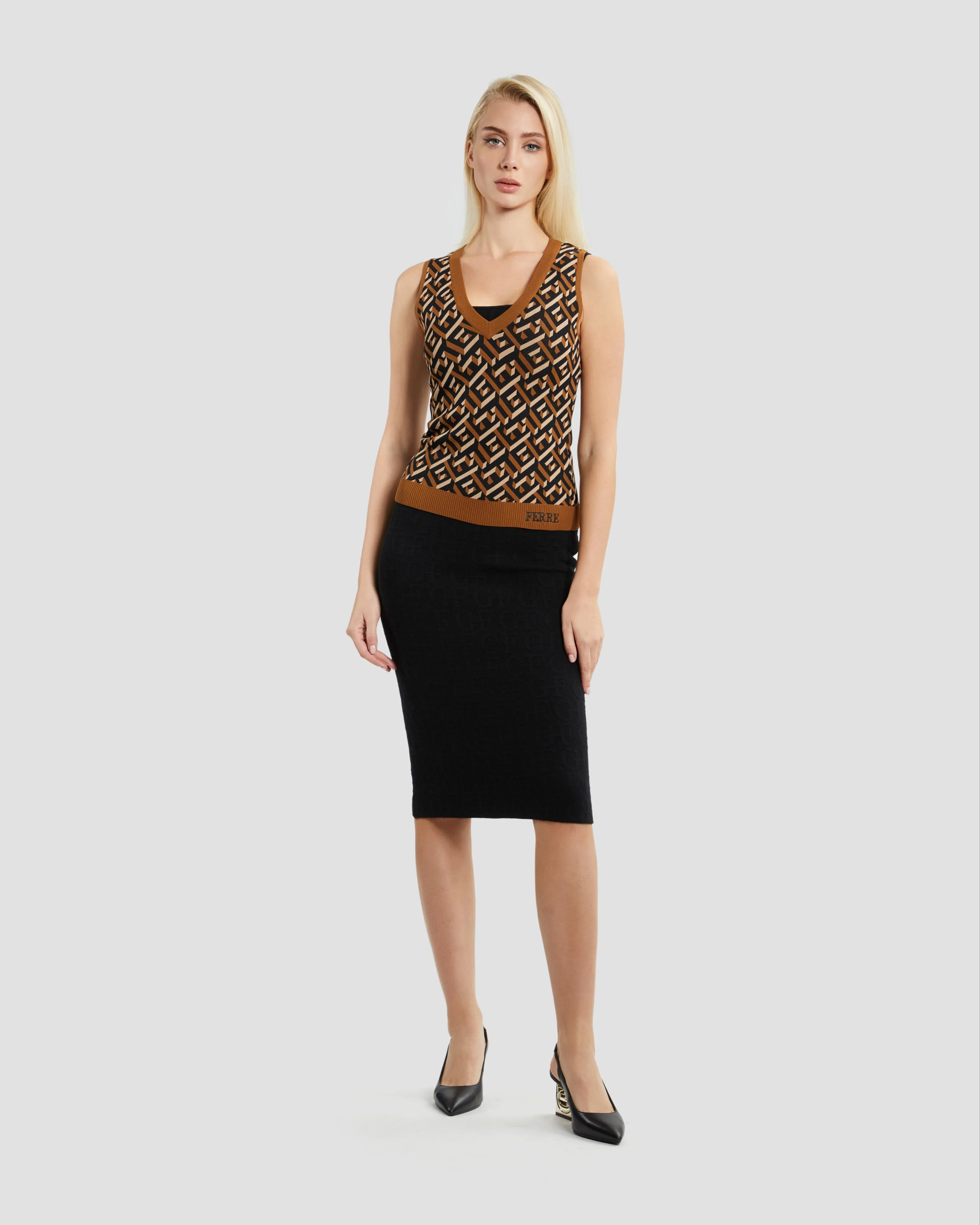 GF Patterned Sleeveless Top