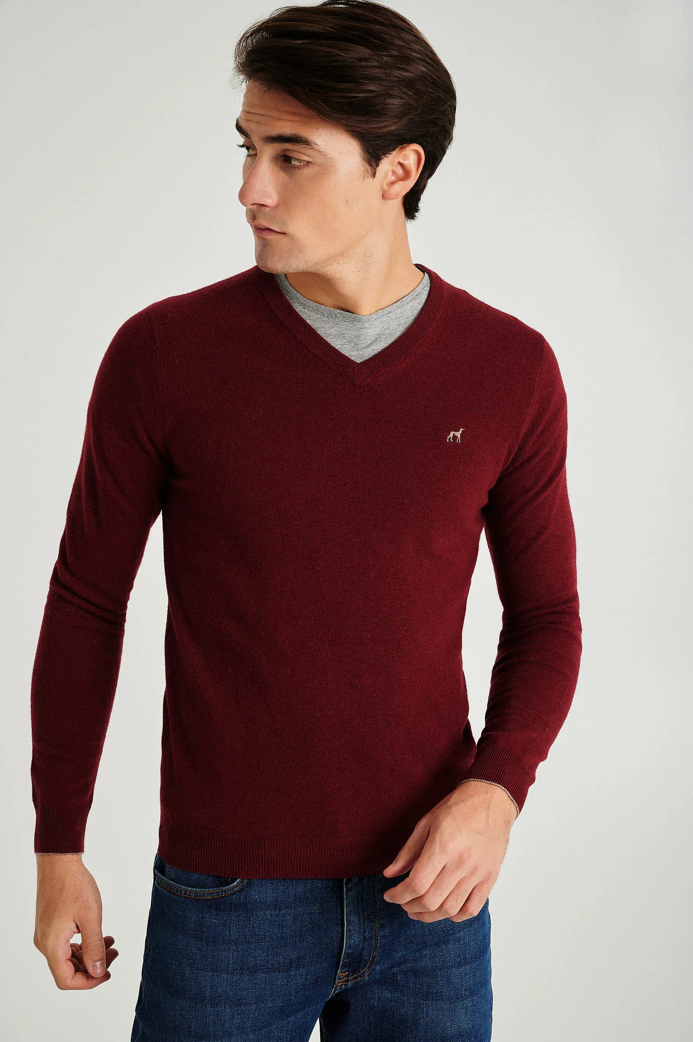 Men's lambswool blend V neck sweater