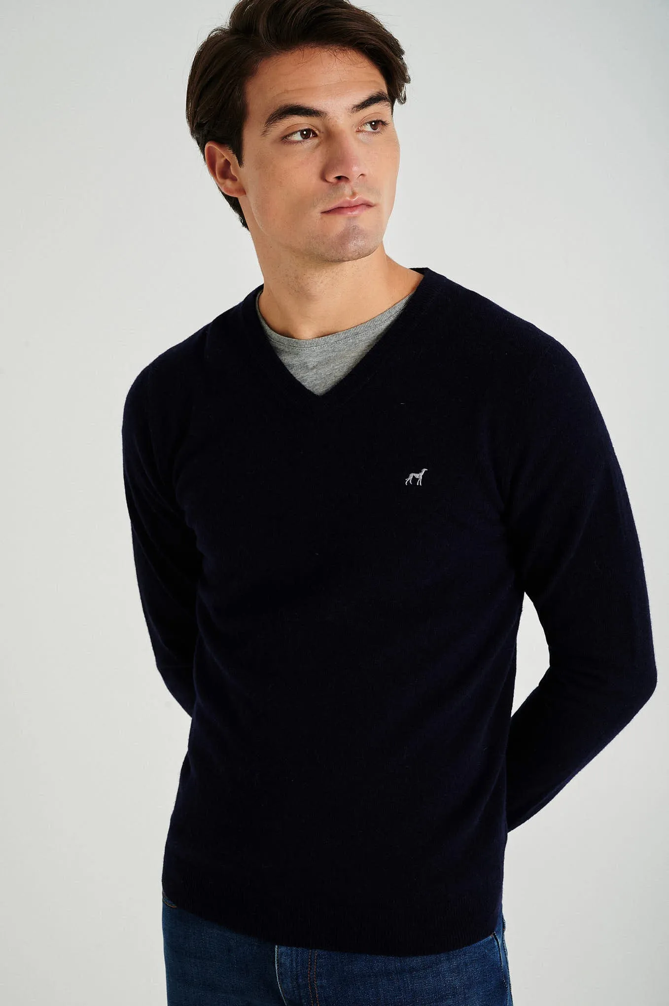 Men's lambswool blend V neck sweater