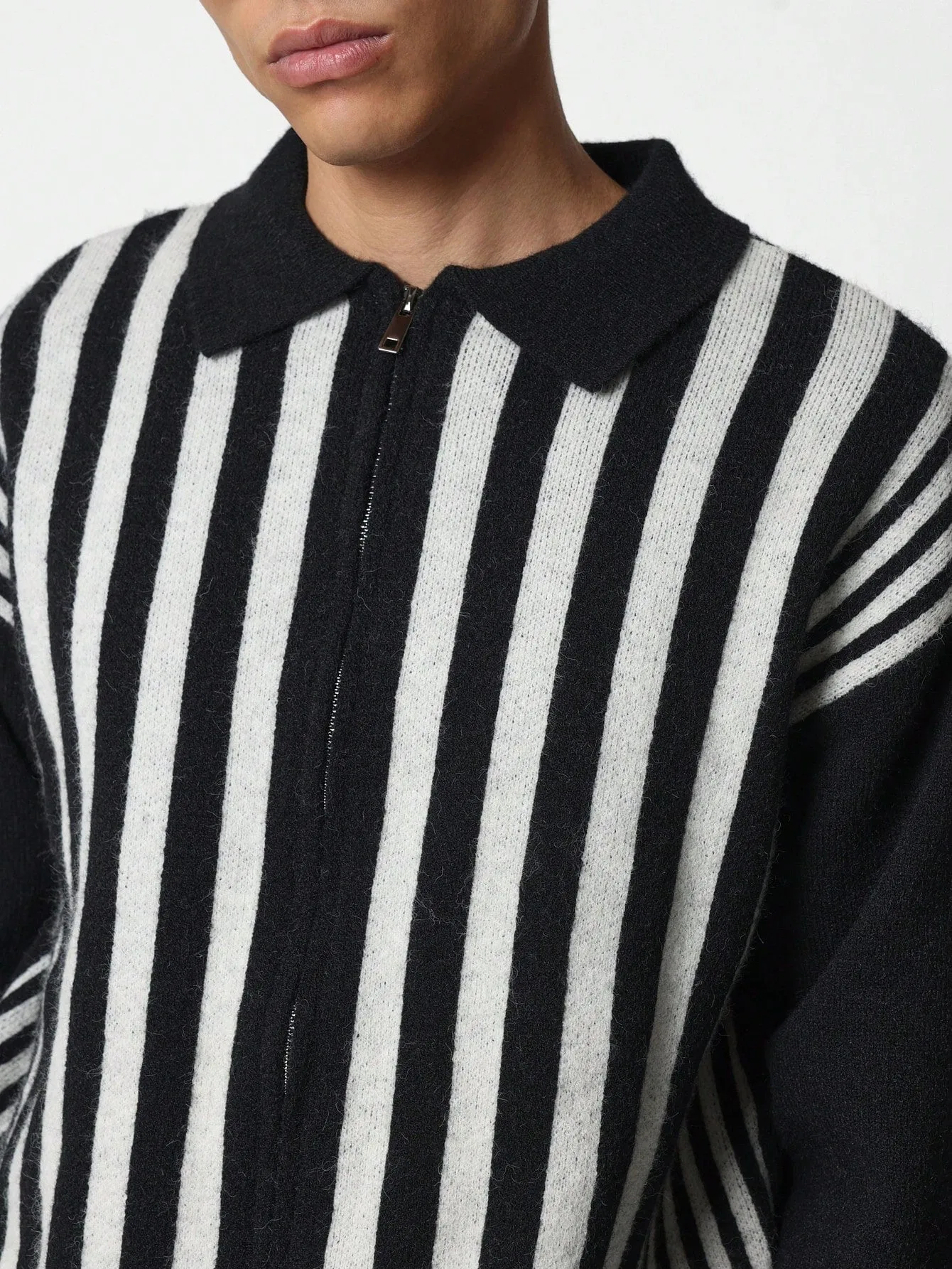 Regular Fit Zip-Up Revere Stripe Cardigan With Black Solid Sleeves